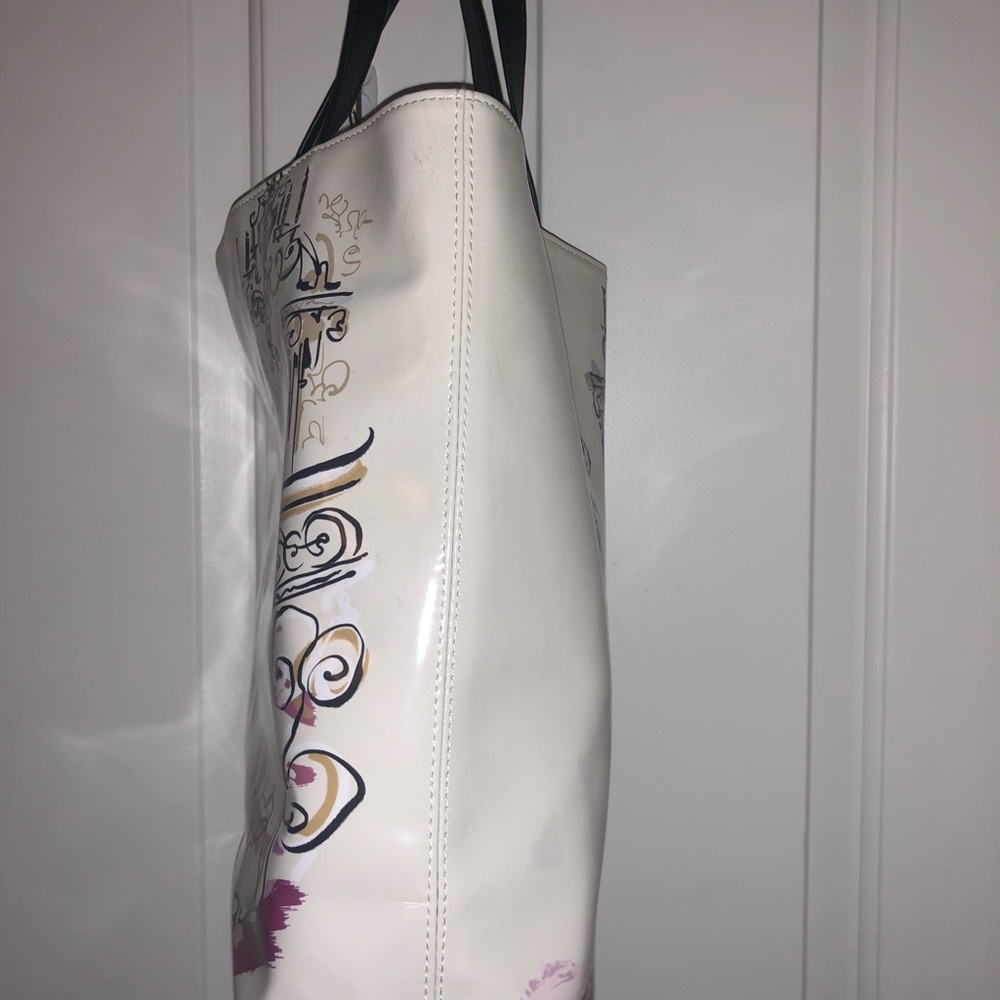 Gorgeous Handbag- Women - Leather - Picture 8 of 8
